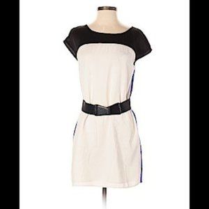 Express white black blue dress medium NWT w/ belt